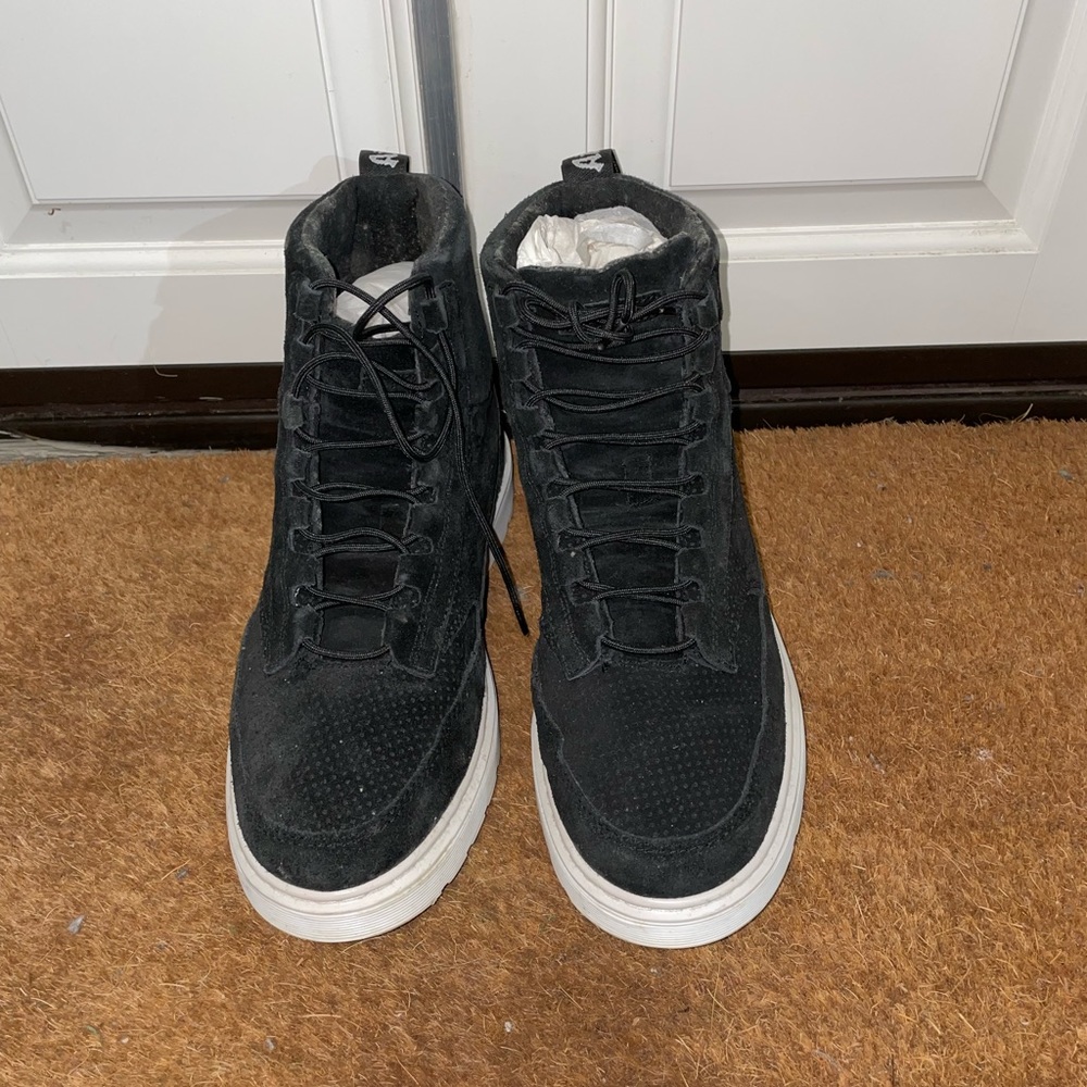 Dr. Martens Kamar Suede Hi Top Sneakers